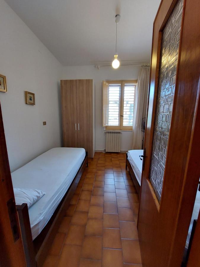 Appartamento Primo Piano Lungomare Санта-Марія-Наваррезе Екстер'єр фото