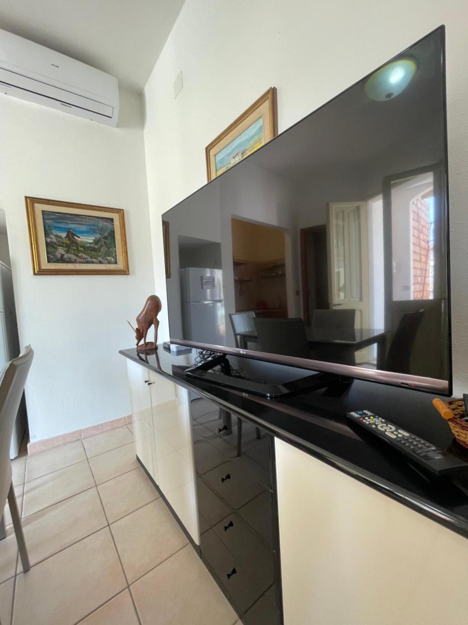 Appartamento Primo Piano Lungomare Санта-Марія-Наваррезе Екстер'єр фото